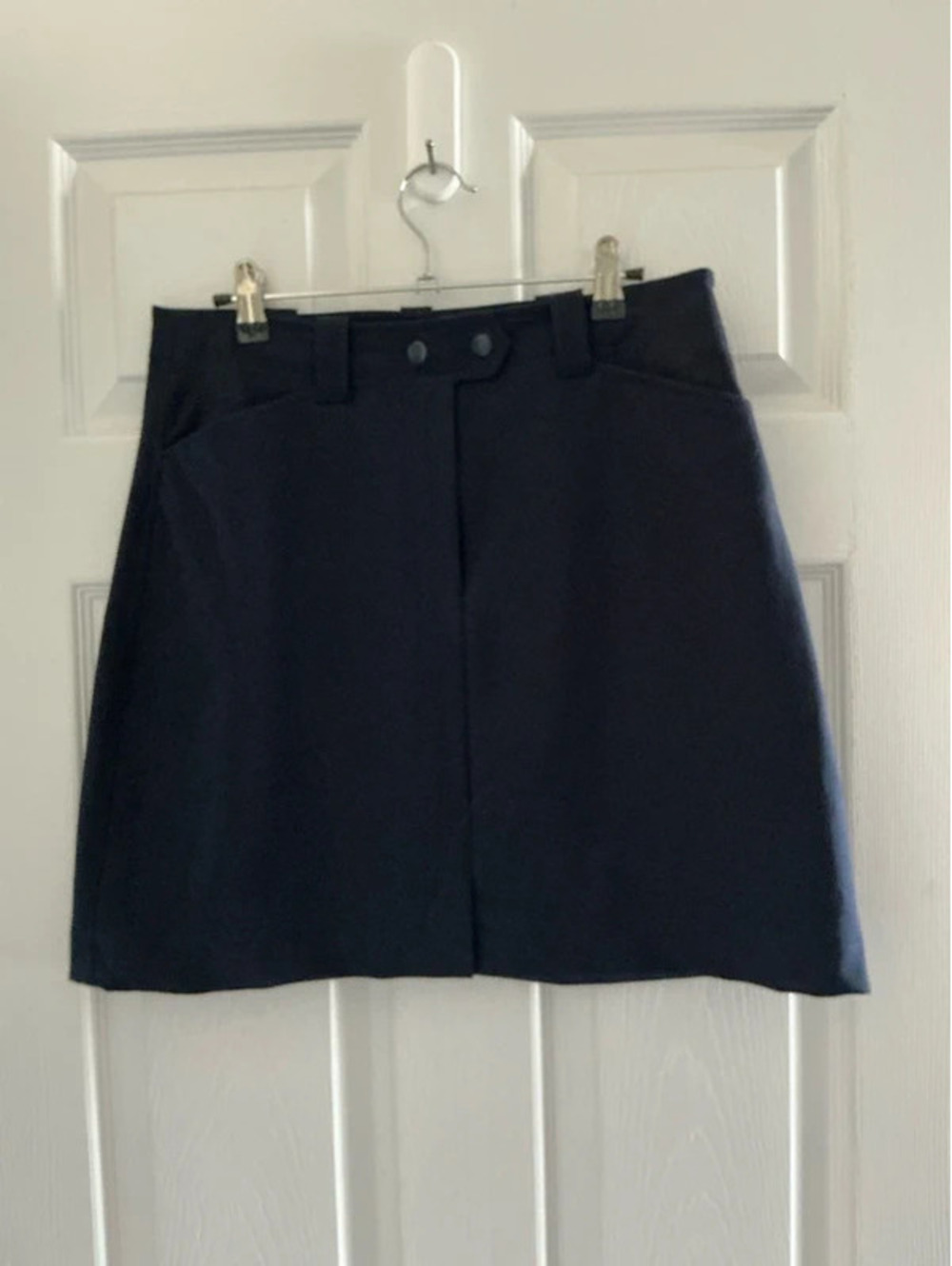 Women’s navy loft skirt size 6